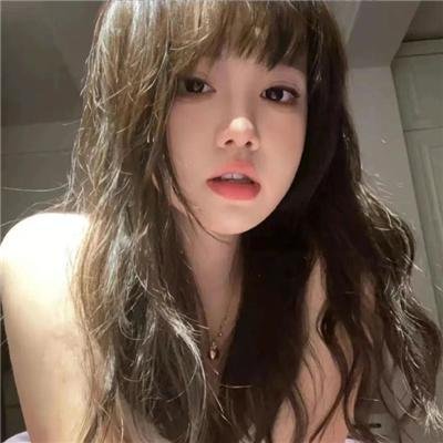站起来的女孩